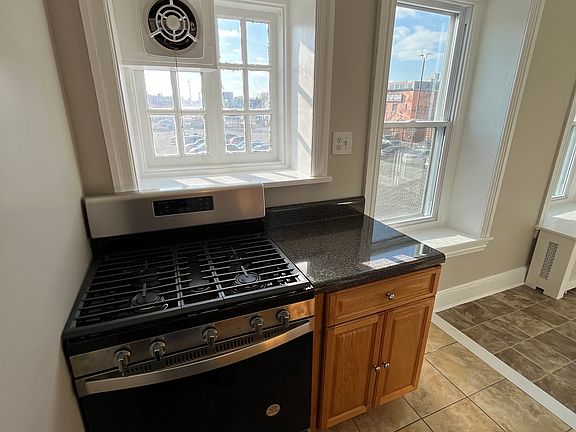 Kitchen, Stove