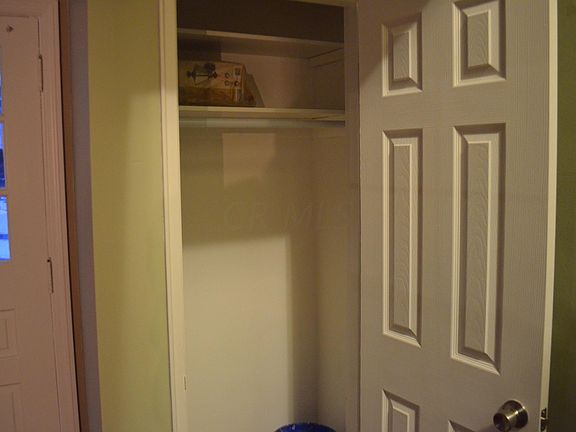 3rd image of 1796 Northwest Ct APT A