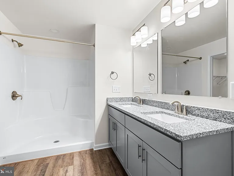 900 Gilbert Rd #3601B — Photo 13