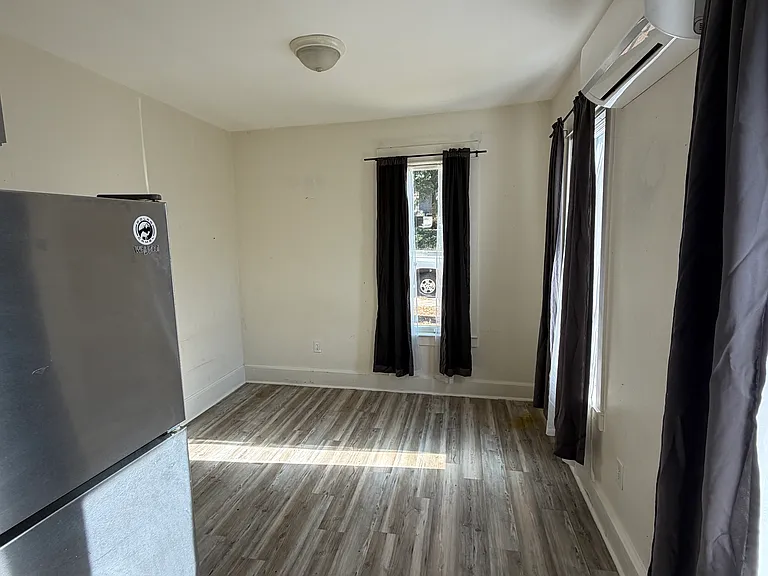 1101 Kavanaugh Blvd #B — Photo 11