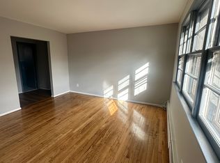 33 Allen Pl #D, East Haven, CT 06512