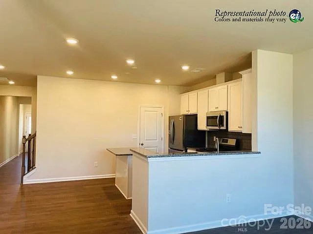 12711 Wandering Brook Dr — Photo 4