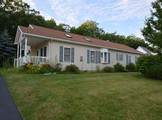 654 W Oak Ln, White Haven, PA