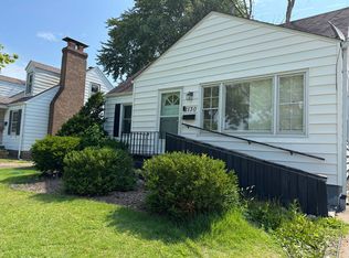 2130 N 6th St, Springfield, IL 62702