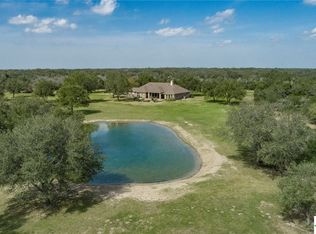 865 Clip Rd, Goliad, TX 77963