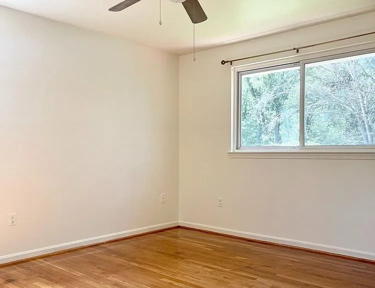 Master bedroom - 2