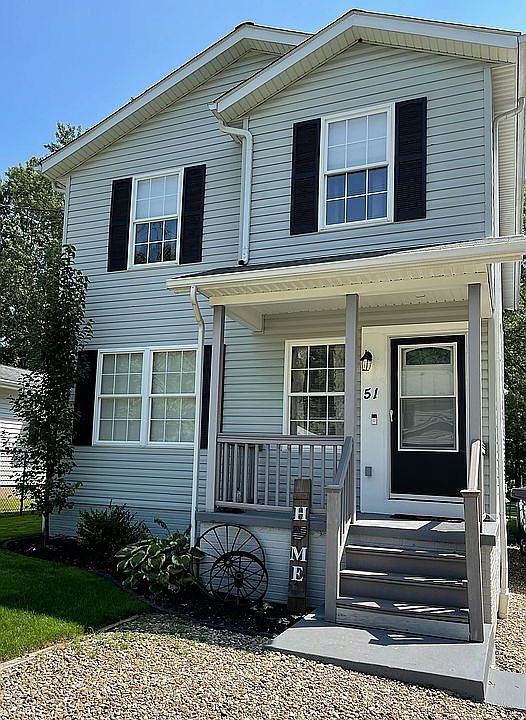 1st image of 51 Marion Ave