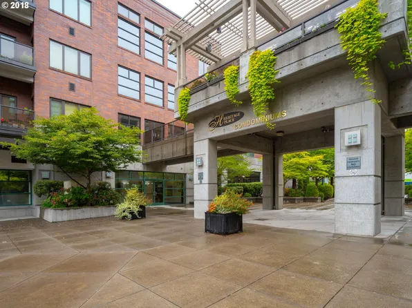 400 W 8th St #206 W, Vancouver, WA 98660