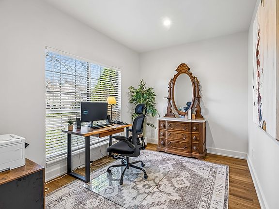 3rd image of 5024 Penbrook Dr
