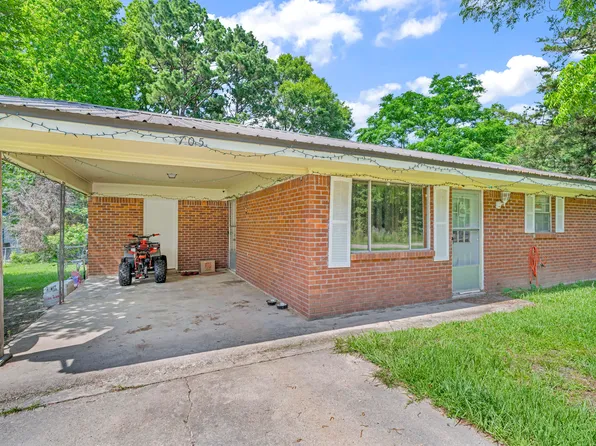 705 Mississippi Ave, Purvis, MS 39475