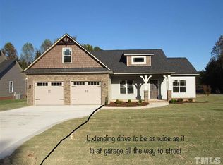 114 Blonde Bear Ln, Selma, NC 27576