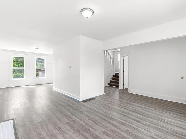216-1HOLBROOK Street — Photo 11