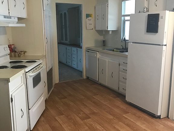 2nd image of 384 E Palm Valley Dr