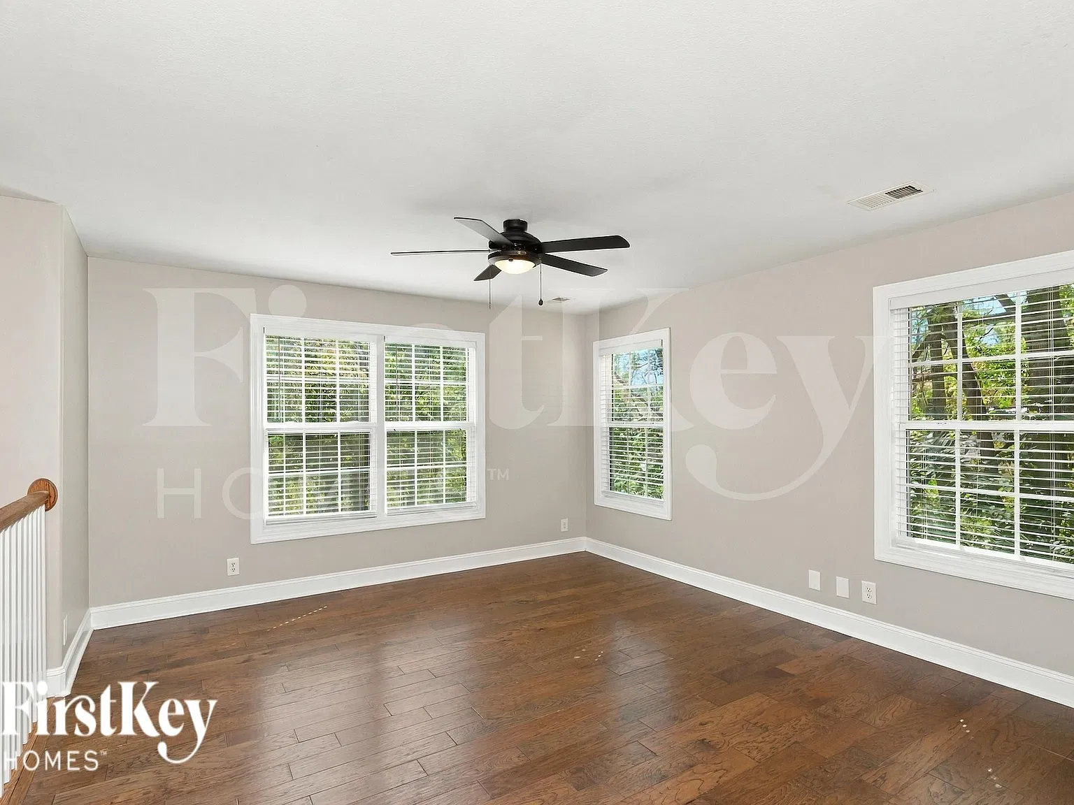 3 bed, 2.5 bath, 1557 sqft, $1,580 — Photo 2
