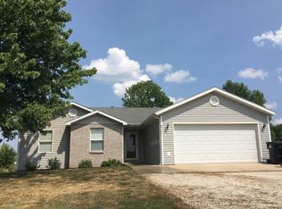 9711 Lakeview Dr, Eugene, MO 65032