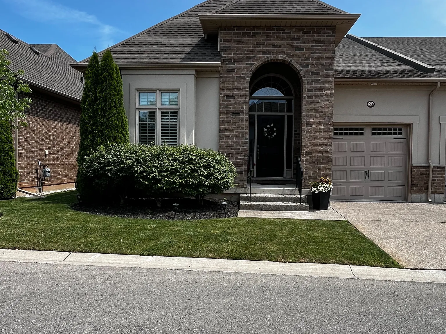 2 bed, $3,000 — Photo 1