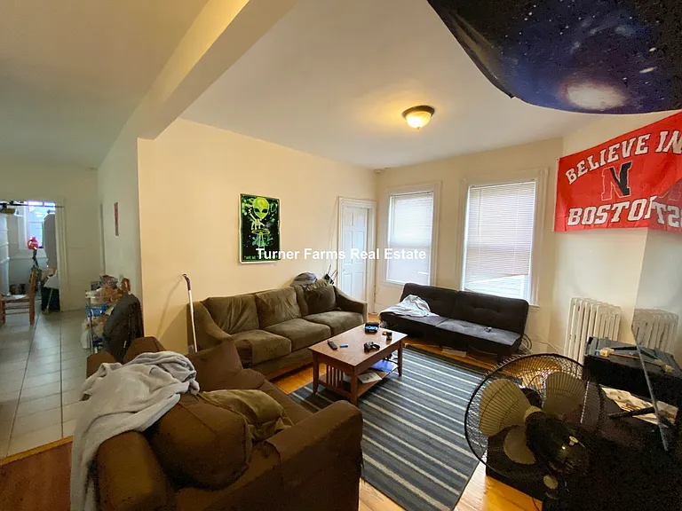 17 Sachem St — Photo 1
