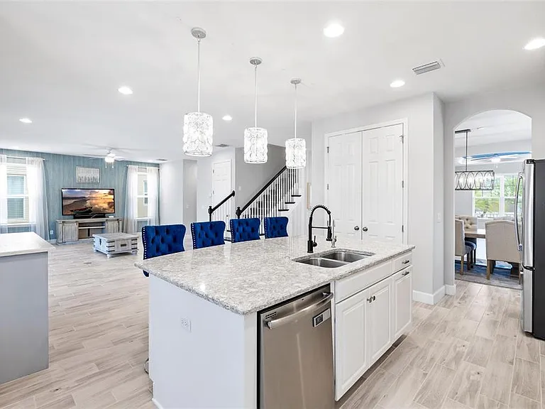 8029 Clementine Ln — Photo 16