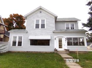 417 E Maumee St, Angola, IN 46703