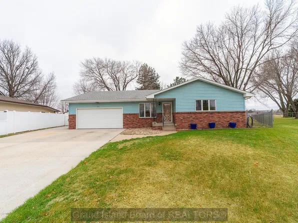 1816 Howard Ct, Grand Island, NE 68803