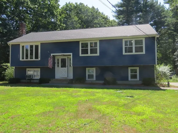 39 Cross St, Middleboro, MA 02346