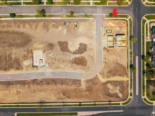 2817 Crinkle Root Drive #1, Fitchburg, WI 53711