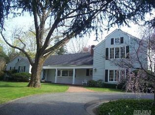 397 W Neck Rd, Huntington, NY 11743