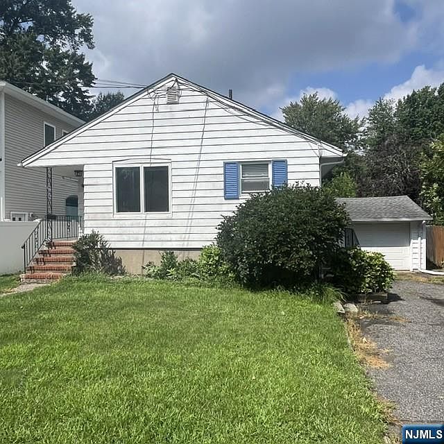 1st image of 18 McKinley Place