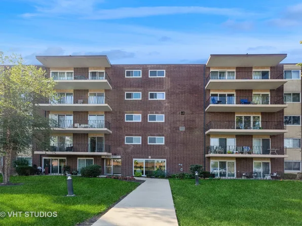 5300 Walnut Ave APT 8C, Downers Grove, IL 60515