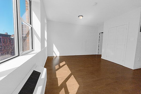 1st image of 423 E 117th St APT 4F