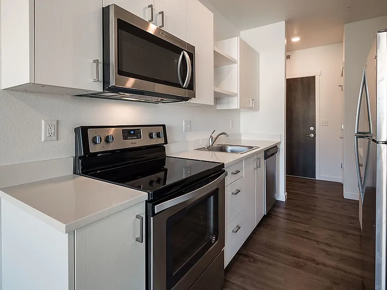 54 Woodstock Apartments~ Great Location ~Vibrant Neighborhood — Photo 2