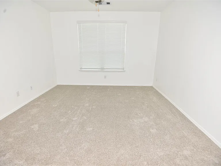 23006 Forebear Dr — Photo 10