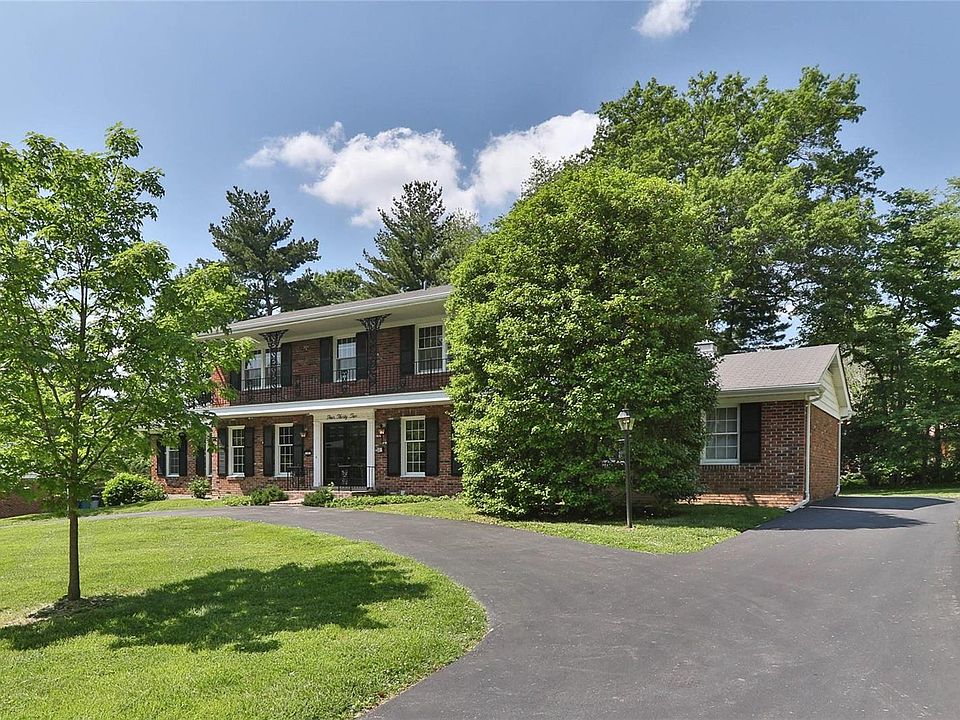 1st image of 432 Foxbrook Dr