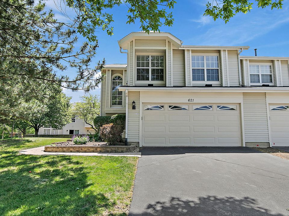 1st image of 621 Newbury Ln