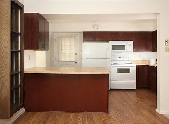2nd image of 1672 Herault Pl APT G
