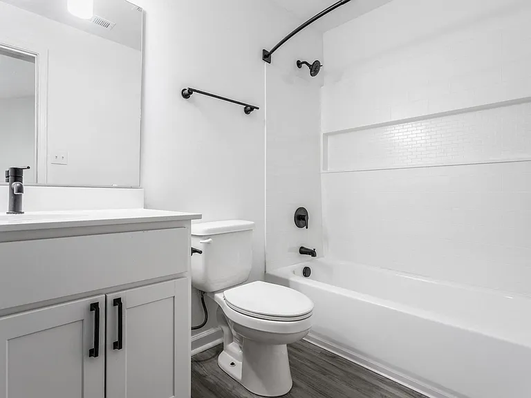 Sundance Apartments — Photo 15