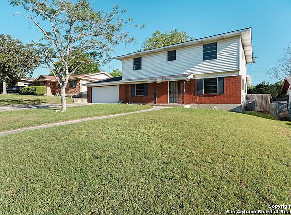 2nd image of 3923 Killarney Dr