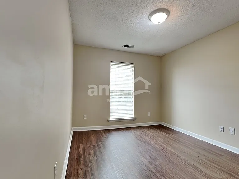 1146 Red Fern Cir E — Photo 20