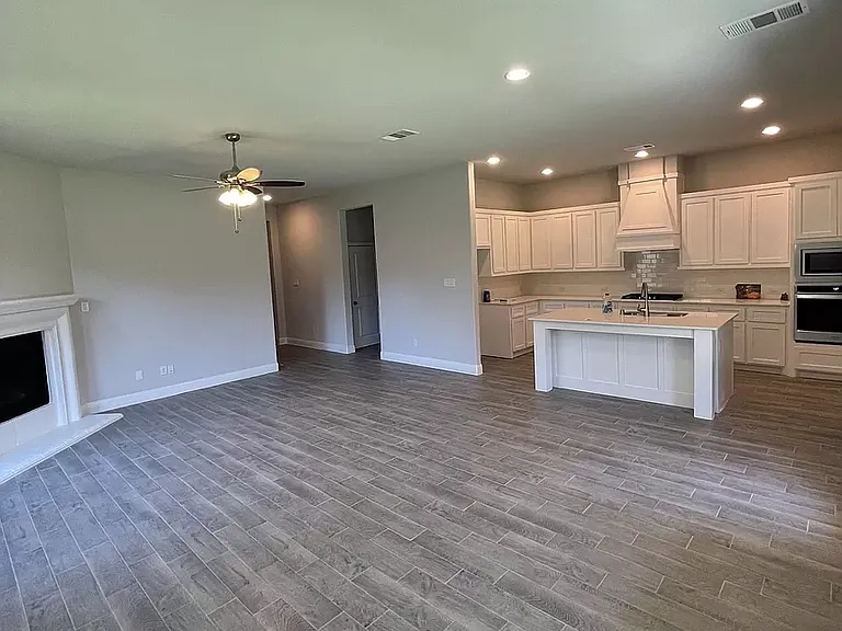 16024 Aquilla Way — Photo 3