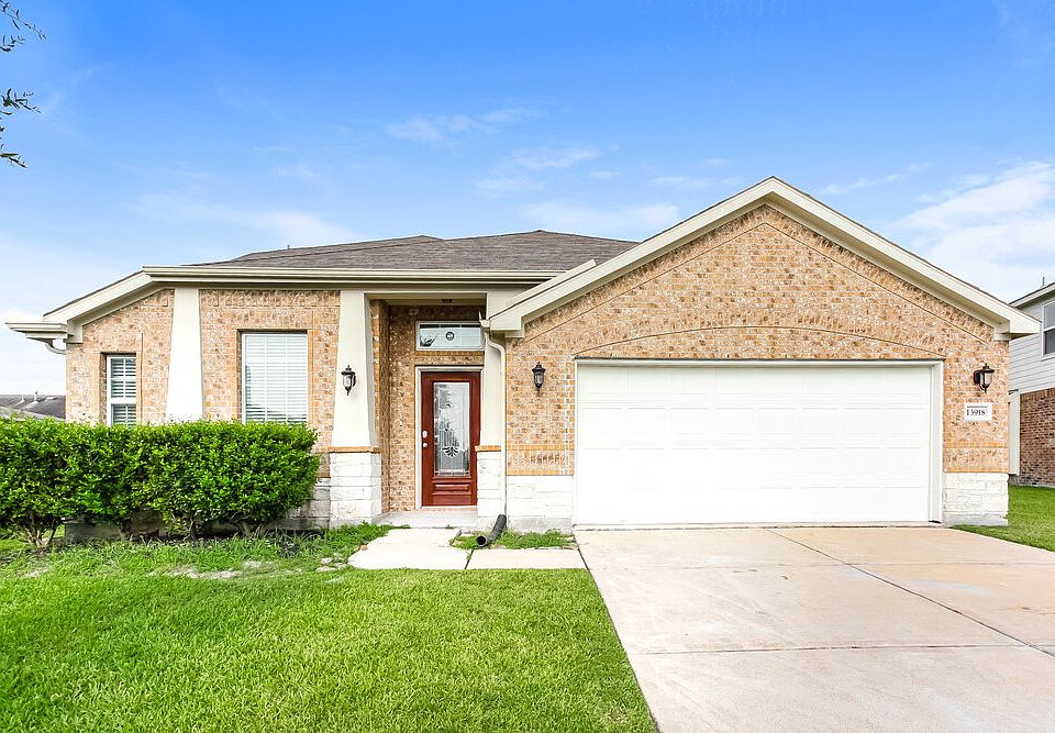 1st image of 13918 Bayfield Glen Ln