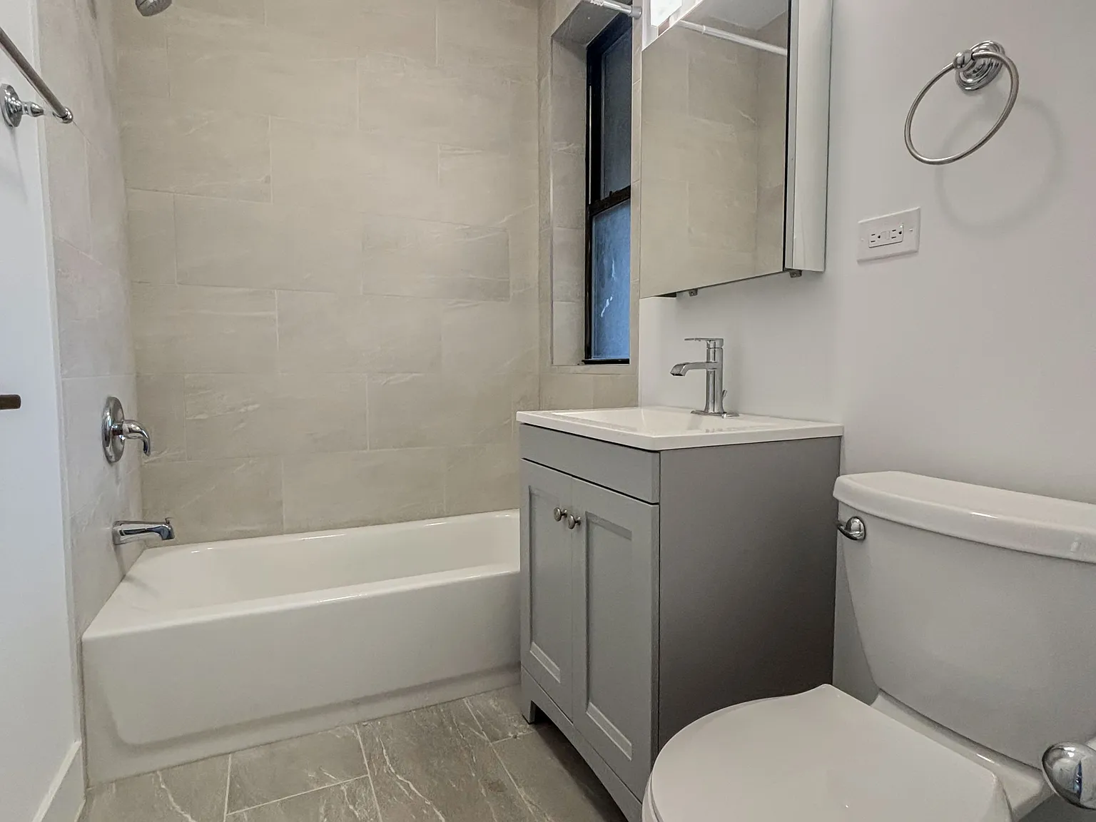 1 bed, 900 sqft, $2,175 — Photo 4