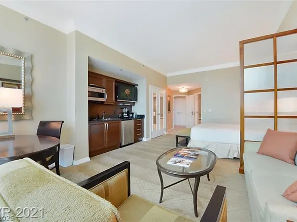 145 E Harmon Ave #1018, Las Vegas, NV 89109