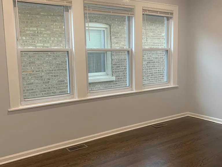 3331 N Neenah Ave #1 — Photo 2