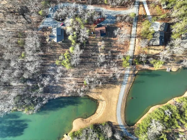 17 Dial Mountain Dr, Blue Ridge, GA 30513
