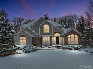 9387 Lexford Way, Brighton, MI