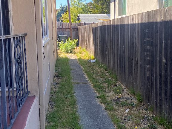 side yard