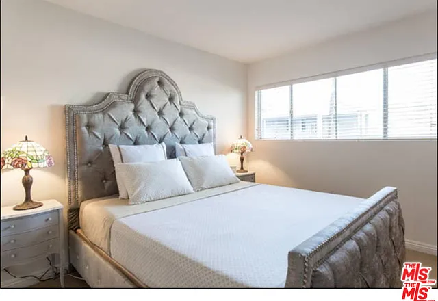 7560 Hollywood Blvd #109 — Photo 35