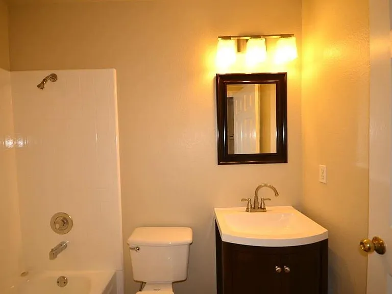 5315 Hickory Dr — Photo 8