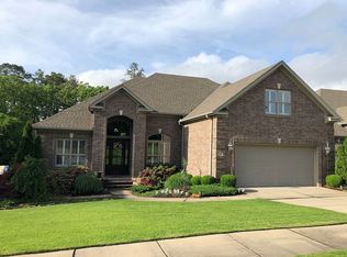 38 Commentry Dr, Little Rock, AR 72223