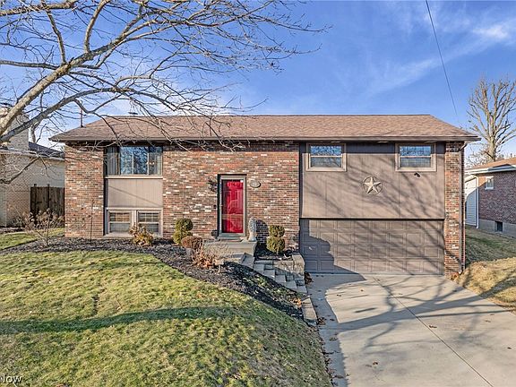 2nd image of 216 Beechwood Blvd